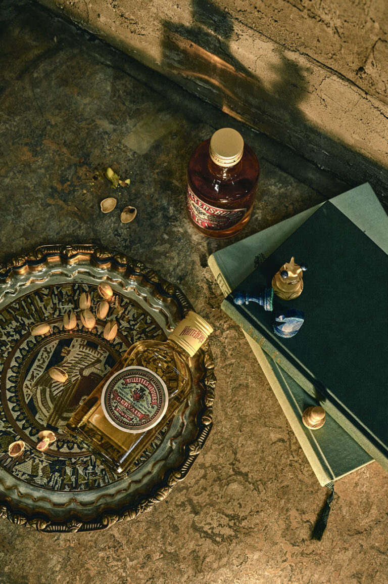 230326_B10_0001_860x1280